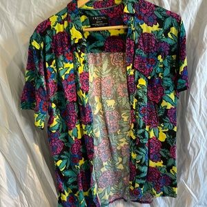 Floral print Hawaiian style shirt men’s medium Empyre